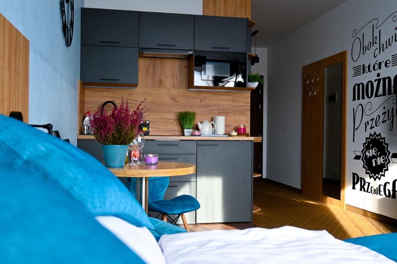 Aparthotel Legnica - Apartamenty Z Aneksem Kuchennym Exterior foto